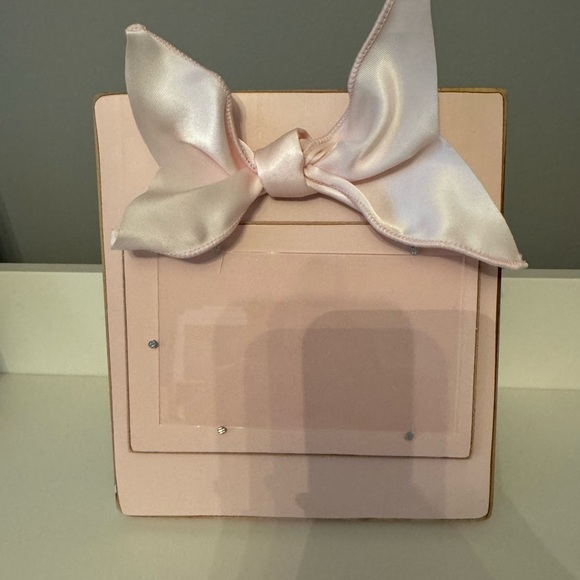 Pink Photo Frame with Satin Bow - Picture 1 of 2